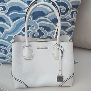 Michael Kors White Textured Leather Tote Cute Summer Bag.